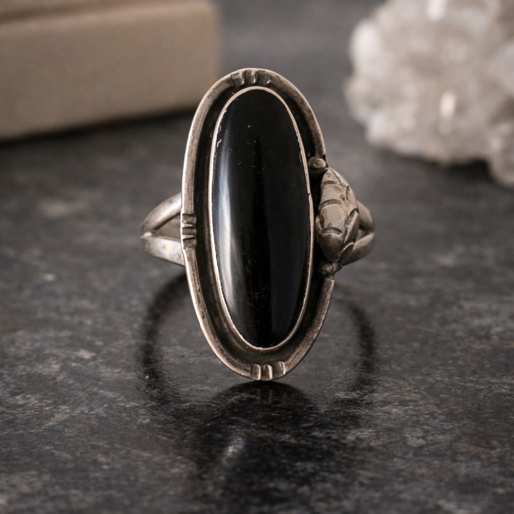 Vintage Taxco Mexico .925 Sterling Silver Black Onyx Ring | Size 8.75